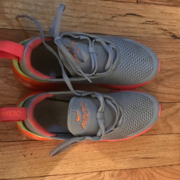 younger kids nike 270